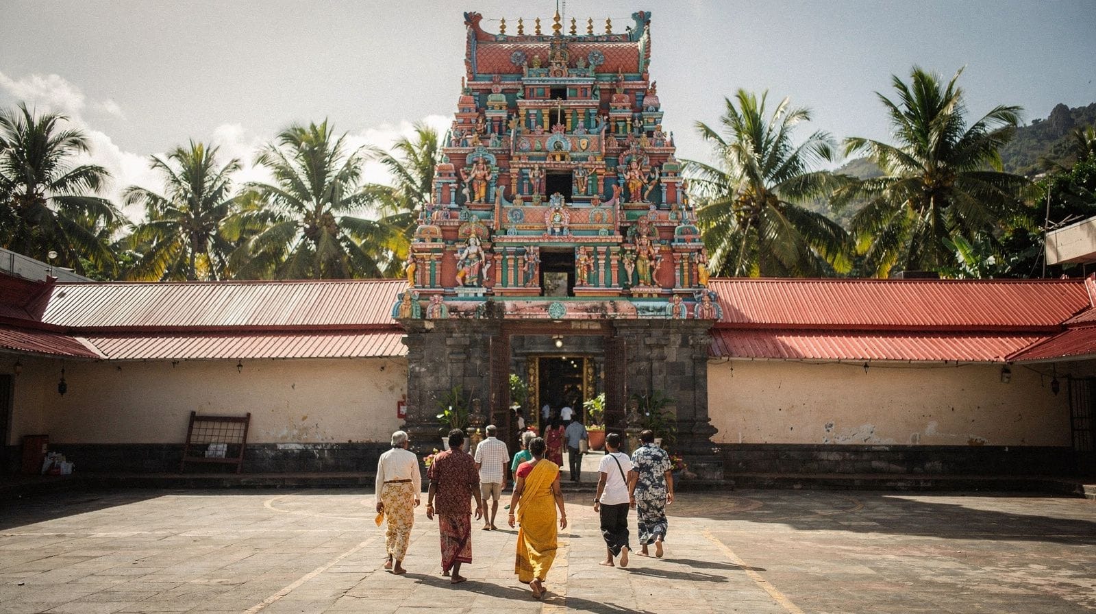 Dipavali and the Tamil temples of Reunion Island