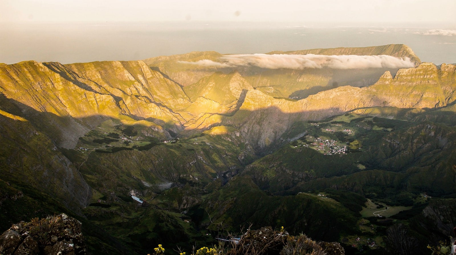 Is a helicopter flight over Réunion worth it?